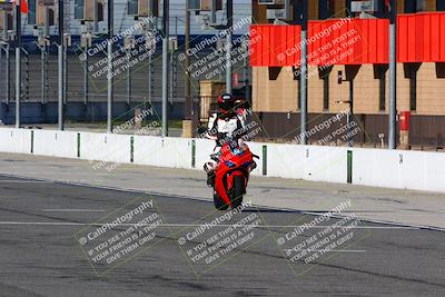 media/Jan-22-2023-Fastrack Riders (Sun) [[8956088f29]]/Level 3/Session 1 (Start Finish)/